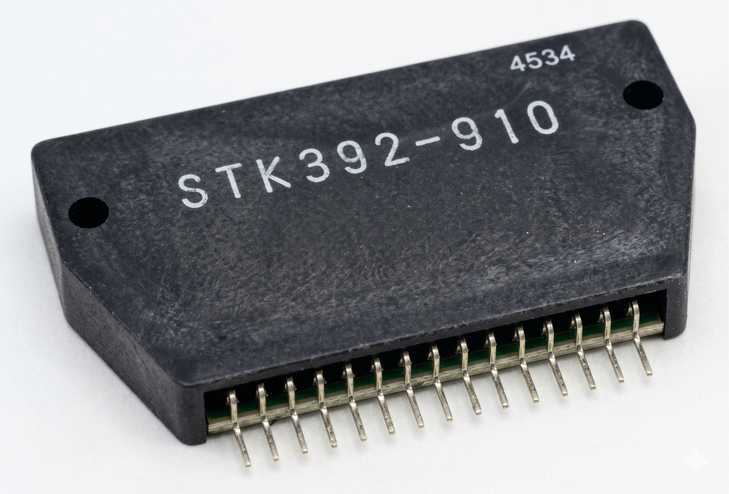 Professional front view of STK392-910A Power Hybrid IC 15-pin DIP for convergence correction